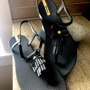 Ipanema Thong Style Sandals, Unique Details, Black, Sz. 10, NWOT